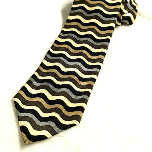 Men's Vintage Urban Canvas 100% Silk Tie Wavy Horizontal Motif - Picture 12 of 12